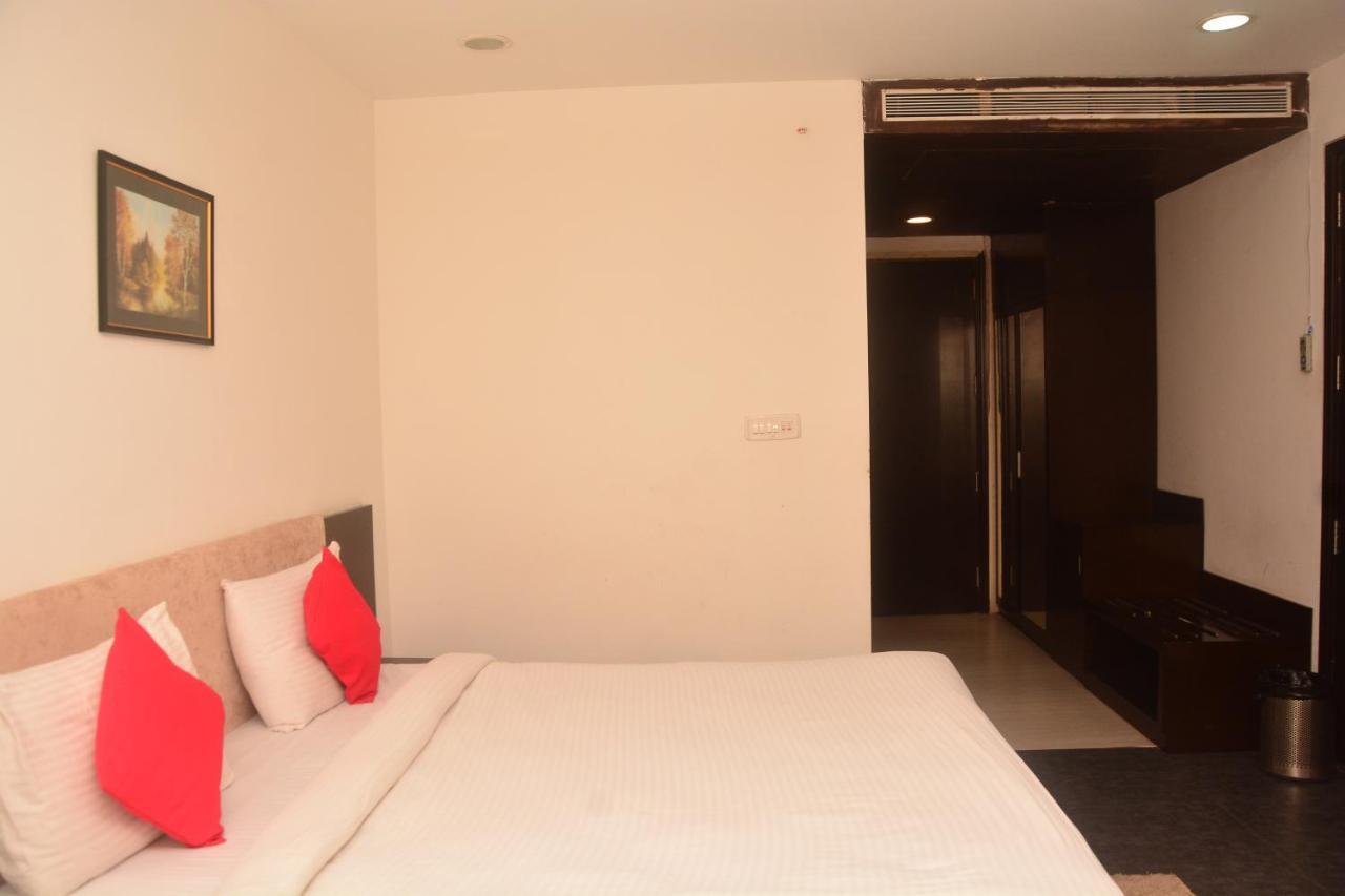 Sai Sharnam Serviced Apartments Shirdi Exterior photo
